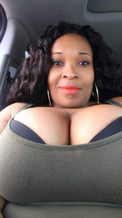 titgamestrongxl:  Pillows