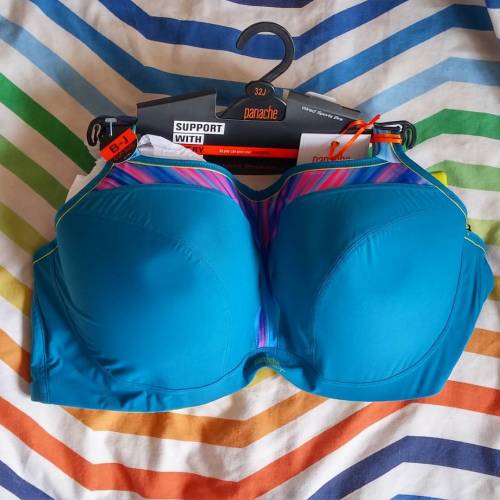 Look what just arrived in the post! Super excited to finally try out this gorgeous Panache Sport in 