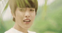 d-efsoul:  Sungyeol appreciation- Hey Hello mv 
