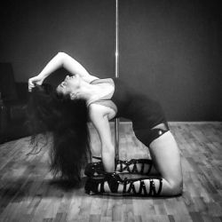 come-get-this-camelpose:  Black and white …..My favorite pose. #yoga #yogapose #camelpose #yogajourney #dance #pole #poletraining #poledancemotivation #poleinspiration #poledancer #poledance #poledancenation #ig_poledance #poledancing #pleaserheels