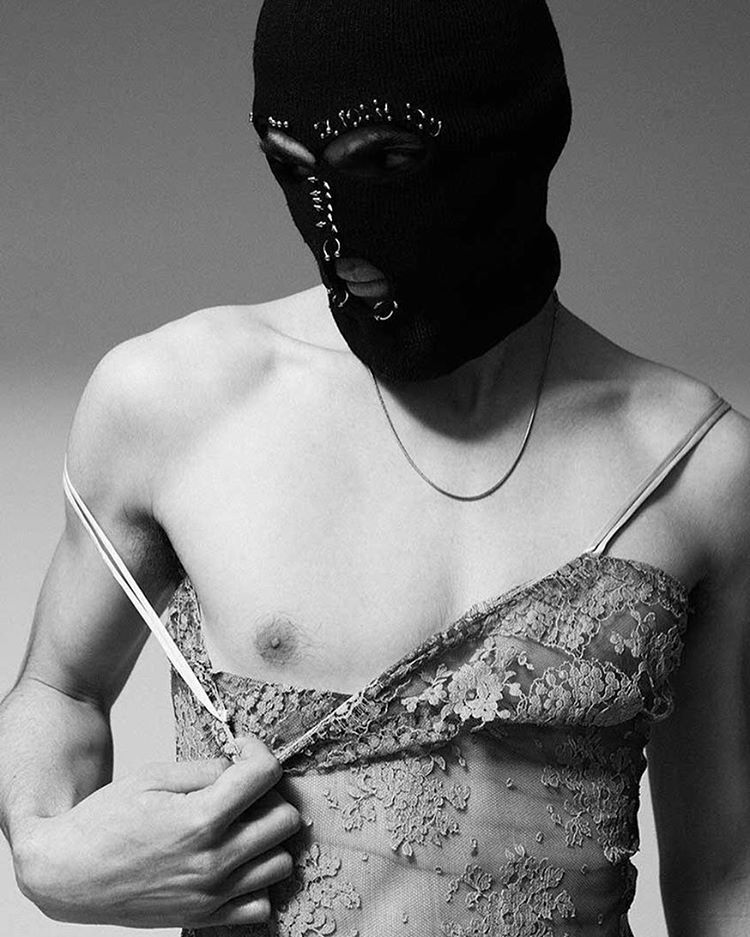ohthentic:  therealdarrenblack:  #diegovillareal #darrenblack #eclecticmagazine 