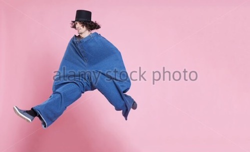 classicaldynamics: weavemama: weavemama: reblog flying ass giant pants guys for a fortune of good lu