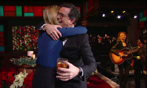 barebittelitt: I love Colbert hugs!