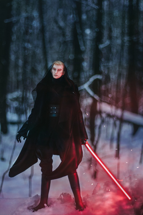 The General Sith.My yet another tribute to all those Hux force sensitive / reverse / Hux Palpatine c