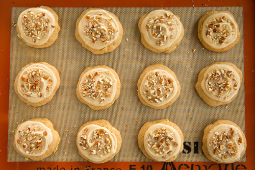 Porn Pics foodffs:  Caramel Apple Cookies  Really nice