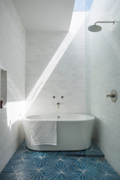 paris2london:  (via An LA Cliffhanger: Build High or Stay Low?: Remodelista)