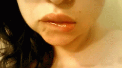 She’s got sexy lips! -fms