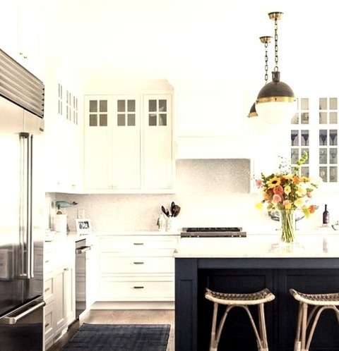 Kitchen DiningInspiration For A Large Transitional L-shaped Medium Tone Wood Floor And Brown Floor Eat-in