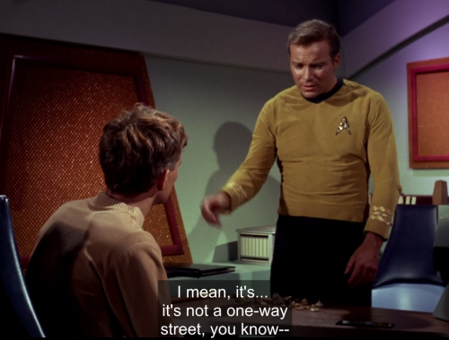 comtessedebussy:I was at a Star Trek con this weekend and pretty much everyone from the actors to th