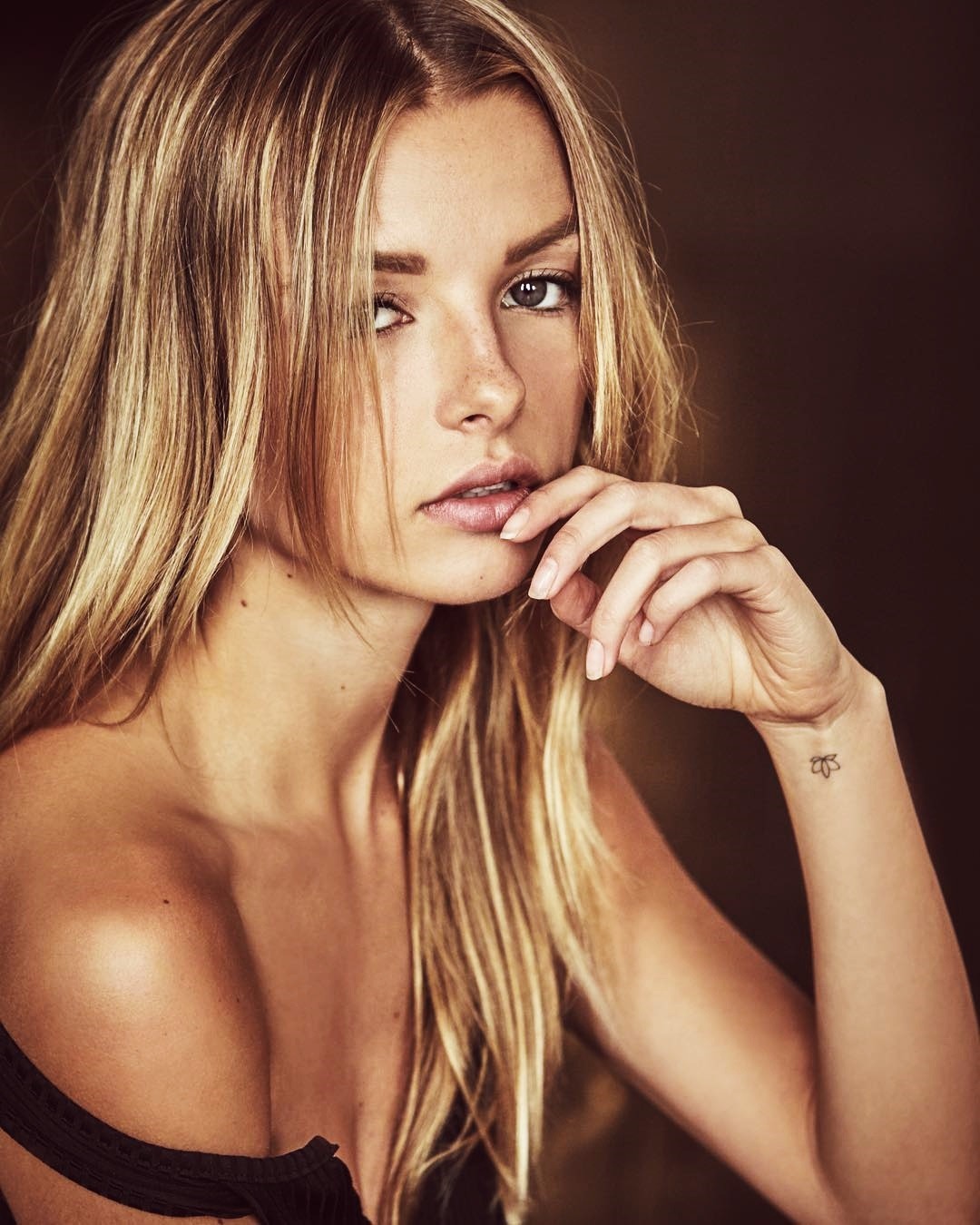 thereissomuchbeauty:  model: Madi Teeuws