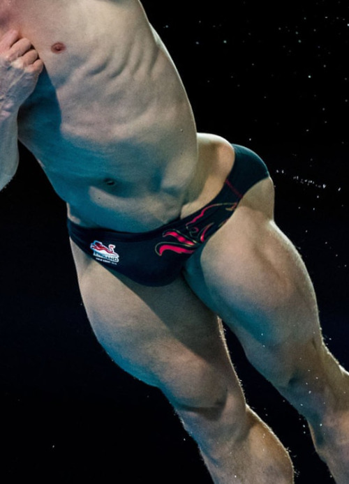 agjock: swimac25: silverskinsrepository: Jack Laugher swimming and diving all have great asses and b