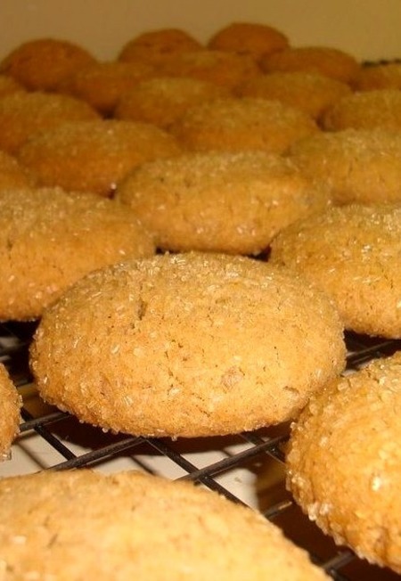 Spice Cookies with Crystallized Ginger
These spice cookies have an extra kick thanks to crystallized ginger!