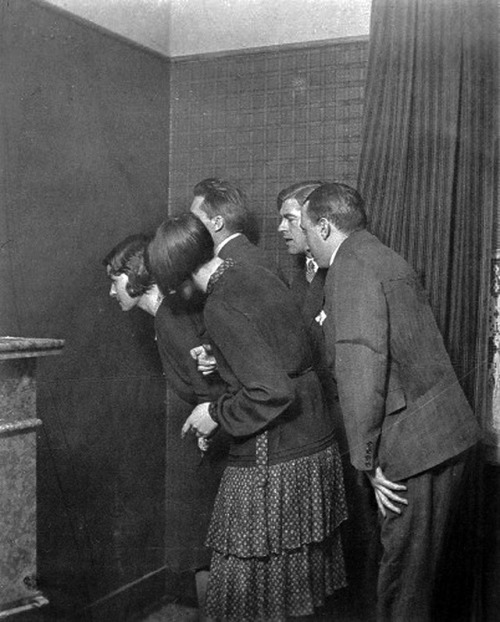 headless-horse:The birth of the object, 1929-1930