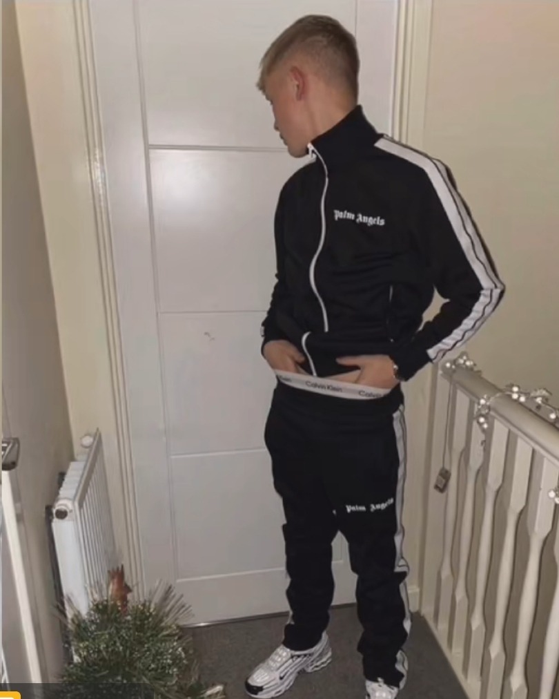 Scottish Scally Lads On Tumblr Love Seeing Lads With Hands Down Trackie Bottoms