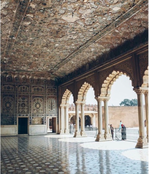 boho-garden-of-tears: Sheesh Mahal, Lahore, Pakistan