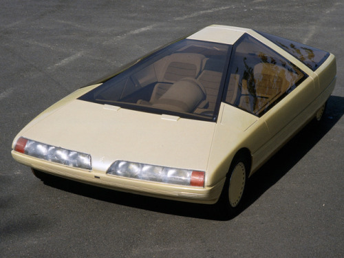 vintagegeekculture:The Citroen Pyramid, a concept car displayed at a Paris auto show in 1980.