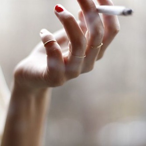chaoticmaria:…la délicieuse fumée…If