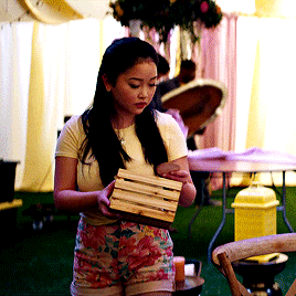 some of my favorite of Lara Jean’s outfits in To All The Boys: Always and Forever (2021)