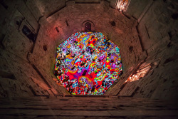crossconnectmag:  Miguel Chevalier morphs italian castle with kaleidoscopic patterns. To discover new content follow Cross Connect on Facebook ! 