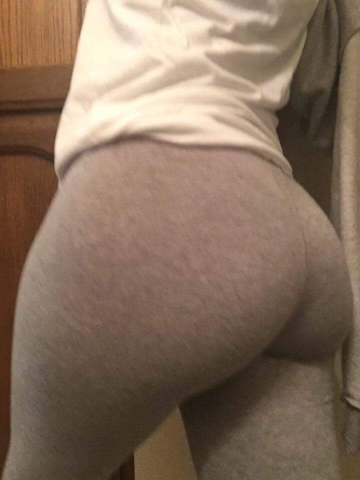 Baby girl got that 🍑🍑