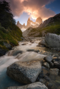 brutalgeneration:  Fitz Roy (by Alvaro Espinoza