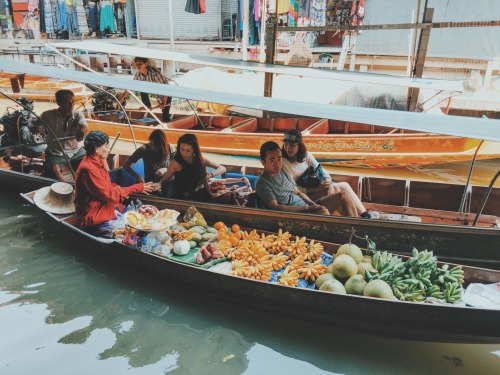 Bangkok Day One.Here are some shots I took on our first day. I fell in love with this beautiful ci