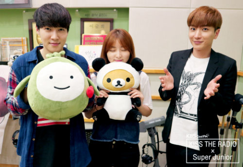 fuckyeahsohyun:  SUKIRA update with Sohyun, Super Junior Leeteuk, Dickpunks Taehyun