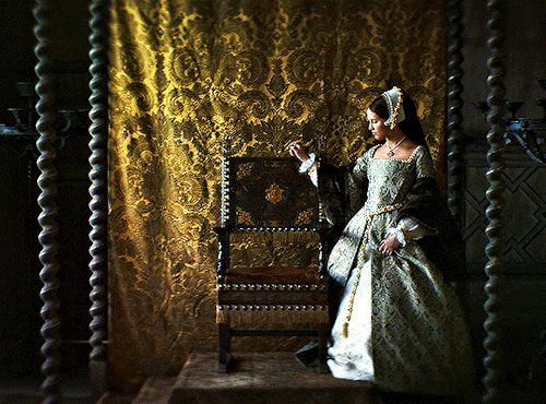 ALICIA VIKANDER As CATHERINE PARR FIREBRAND (2023) Dir. Karim Anouz 