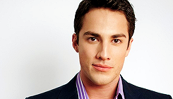 oliviaholts:  Happy 29th Birthday, Michael Trevino!     