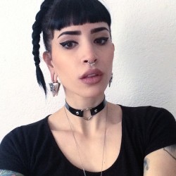 fridahsg:  Happy sundies!! #selfie @suicidegirls #suicidegirls choker by @rosapistola