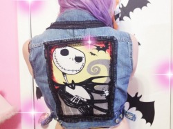 candiedmoon:  I found some lil jack skellington pajamas and was sad they didn’t fit me. so I did a thing~ 