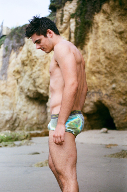 amazingmalenudity: Chris Mears Photo by apex35mm   