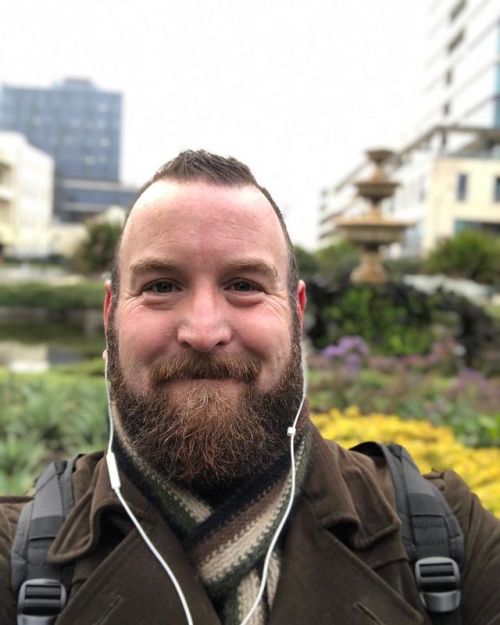 Beautifully chilly. #winter #scruff #daddy #selfie #gay #instagay #bear #beard #gayswhohashtagforatt