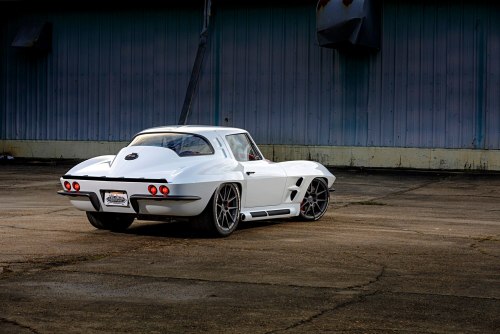 speedxtreme:  ////   Radical 1964 Corvette Sting Ray With Extra Hot Sauce   /////