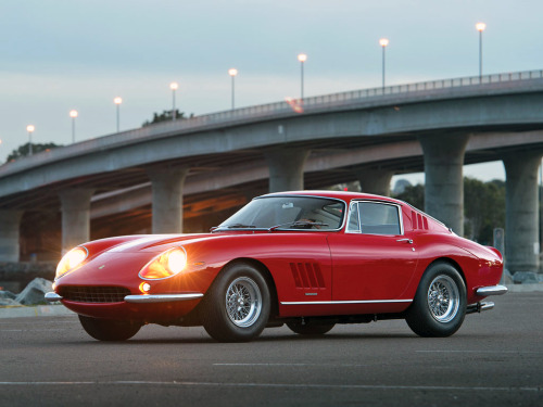 archaictires:  1967 Ferrari 275 GTB/4