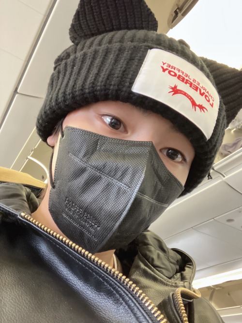 Jeongin On Bubble: Todays Airport Look Is A Birthday Present Look. Beanie - Bought By Lee Know Hyung.