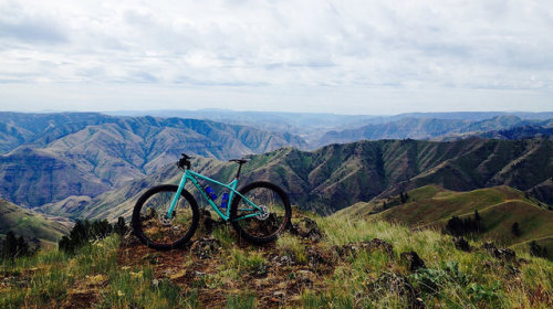 tsurun: Stache Session above the Salmon River Idaho by Doug Goodenough on Flickr.