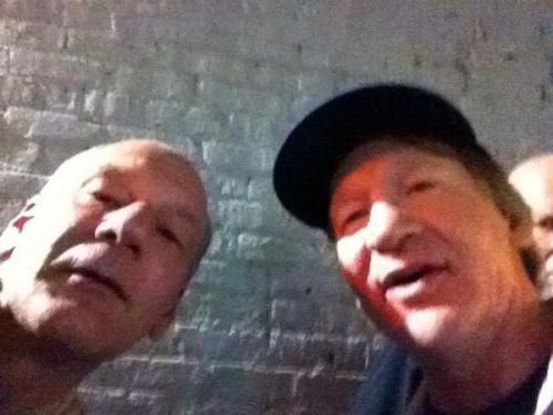 “ Some people think I look like @billmaher. Here we are in Chicago yesterday. What do you think? pic.twitter.com/H5a1YayRpY
— Dr. Sushi (@DrSushiWMSE) June 17, 2013 ”