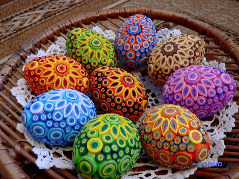 Pisanki (Polish Easter eggs) made in quilling technique.
Created by danslo.