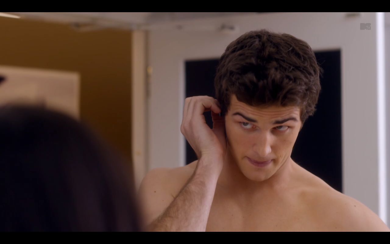 hairycelebs:  sexy hairy arms