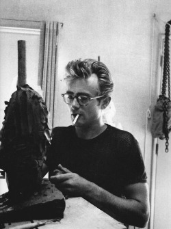 dicaprio-diaries:James Dean