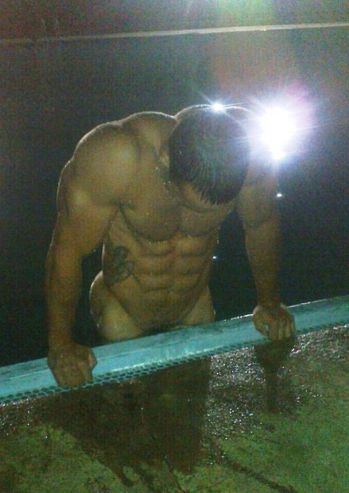 bubblebuttjocks:  DAYMN