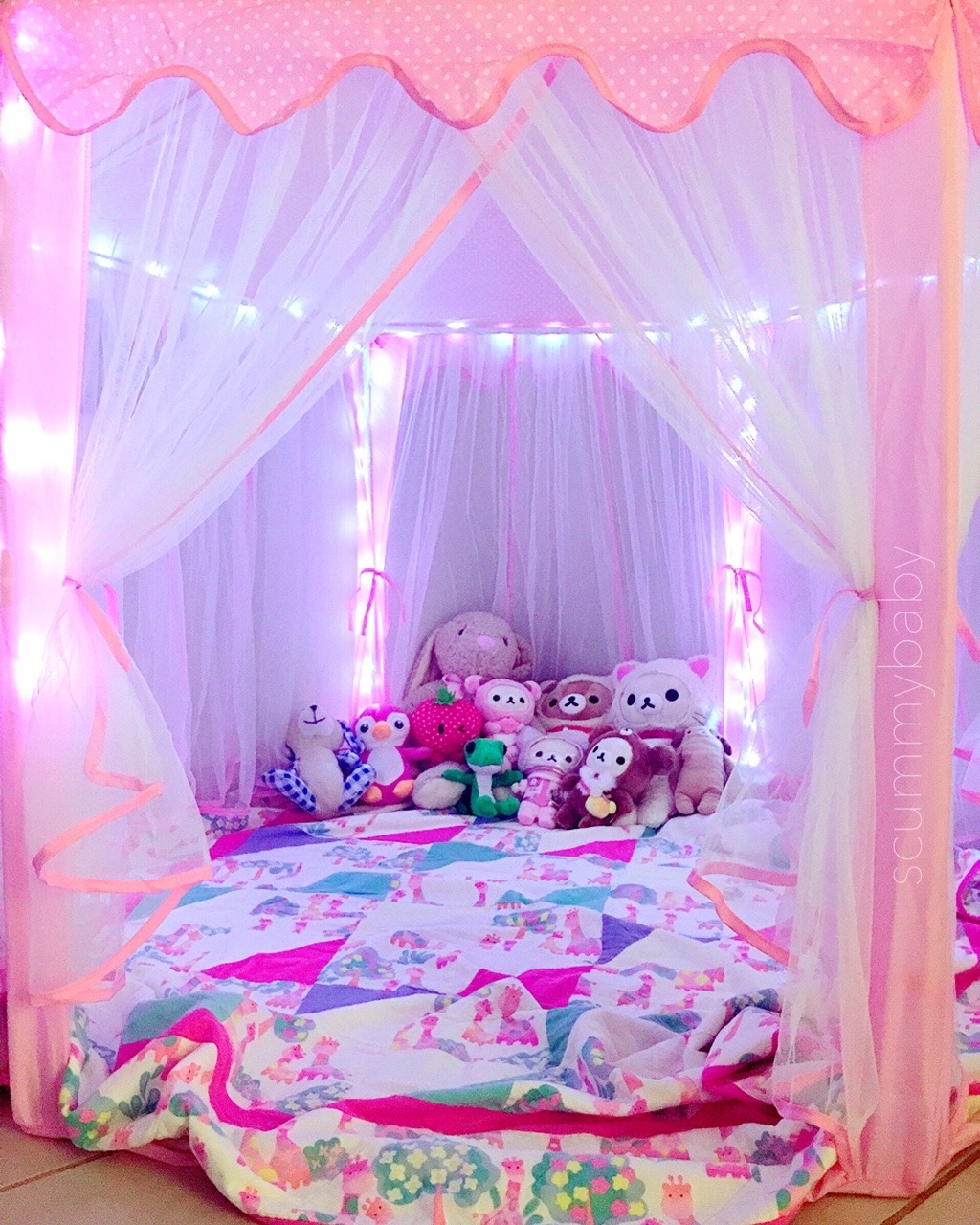babysplayground:  scummybaby:  i’ve joined the princess fort club 👑🍼  Yay