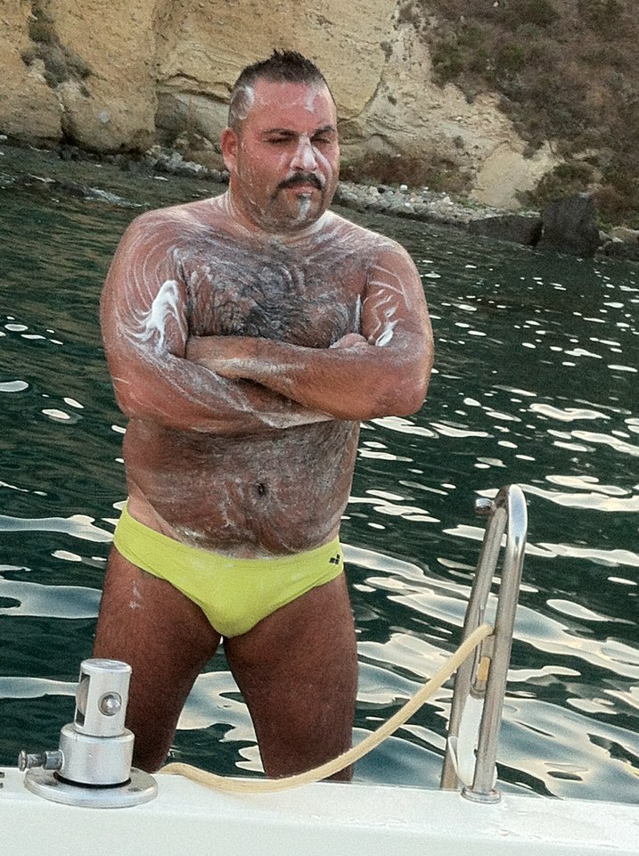 bemach:  Do you know Chaturbate ?, try it…is free, and have a lot of dads, bears