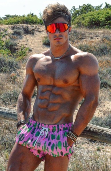 athleticbrutality:muscleeater:Feels so right adult photos