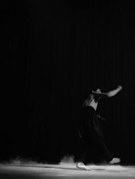 glamboyl:  I love watching dancing gifs! They make me feel free. 
