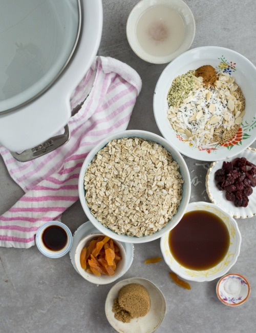 How To Make Granola in the Slow Cooker