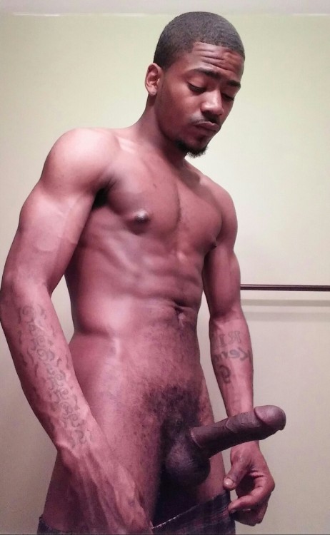 dick-obsession803:  Prettyboi with pretty dick