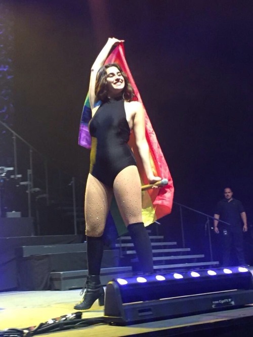 elipizza:Lauren with the LGBT flag