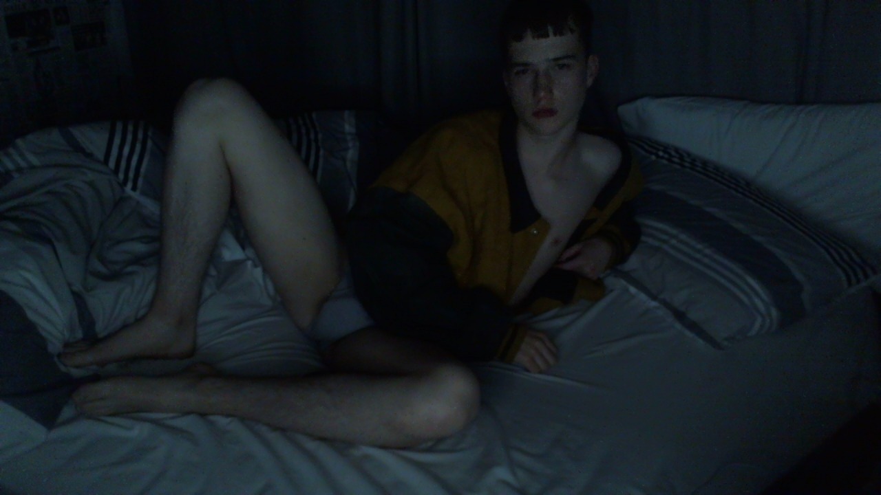 aveoi:  Imagine me eating on a fat piece of greasy cheese, A cheese not squeezed